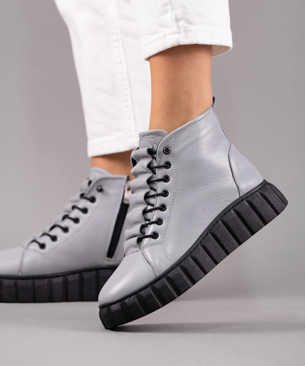 Ghete piele naturala- SORA 1