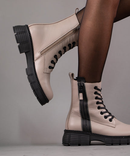 Ghete piele naturala- LUIZA