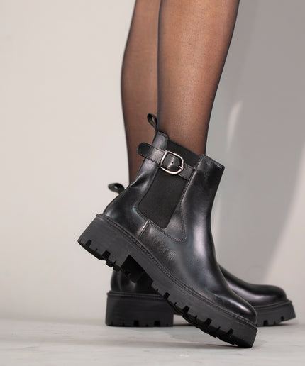 Ghete piele naturala- DIANA