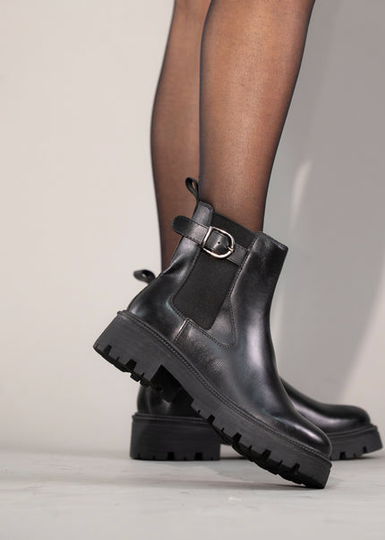 Ghete piele naturala- DIANA