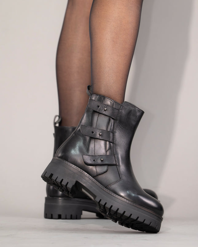 Ghete piele naturala- IVA