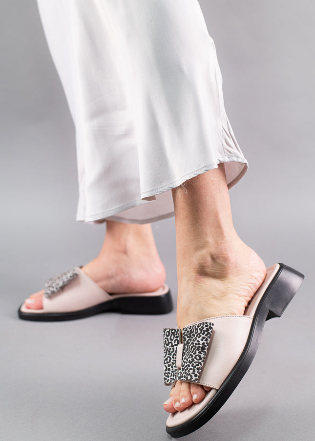 Saboti piele naturala- GAJA 1